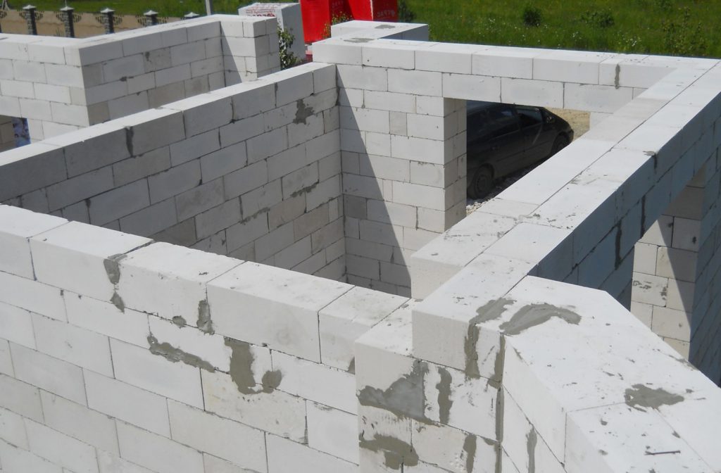 строительство дома из газобетона 9х9