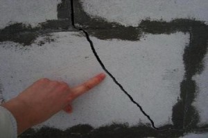 трещина в газобетоне