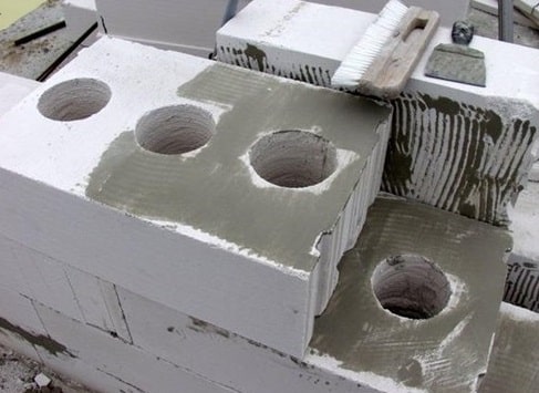 Вентиляционные отверстия в газобетонной кладке