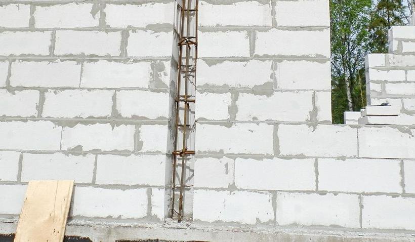 вертикальное армирование газобетона